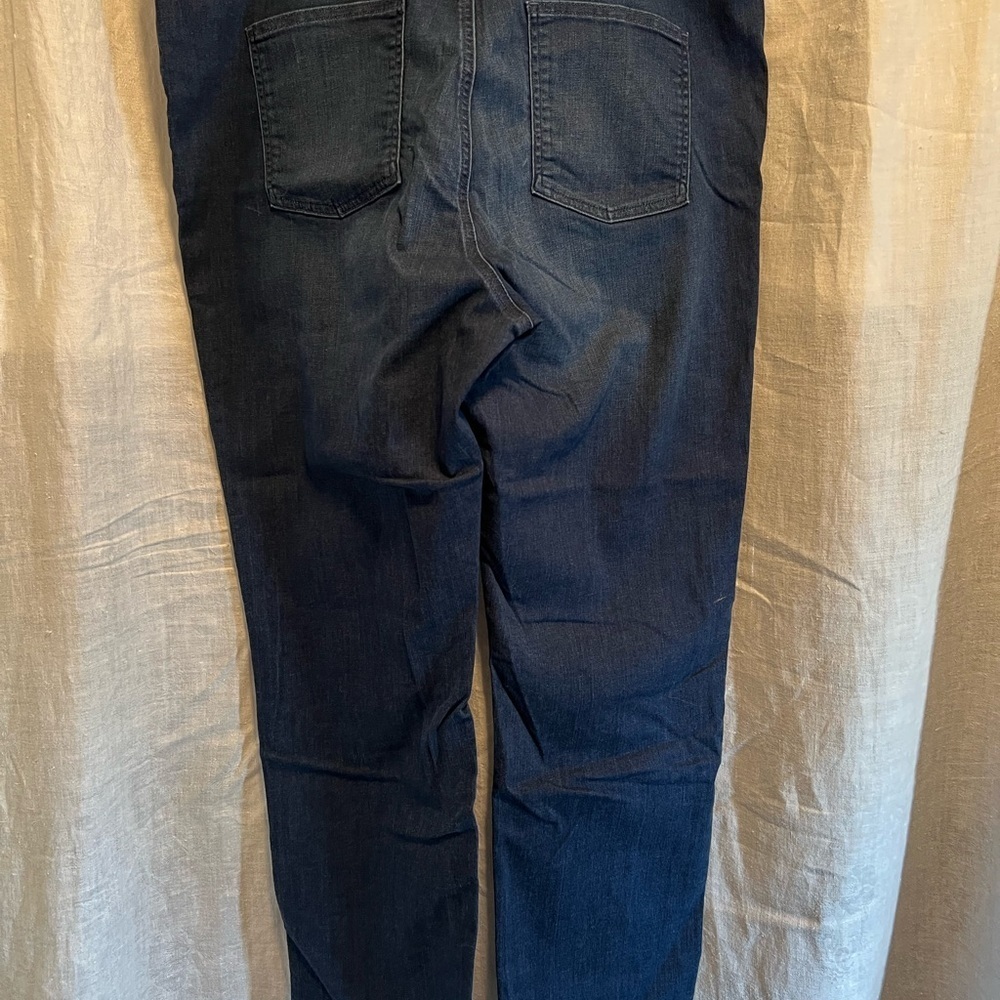 L.L. Bean classic fit jeans. Size 20. Medium wash. Great condition. - Picture 3 of 7